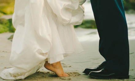 5 Useful Tips to Help You Find the Perfect Destination Wedding Dress